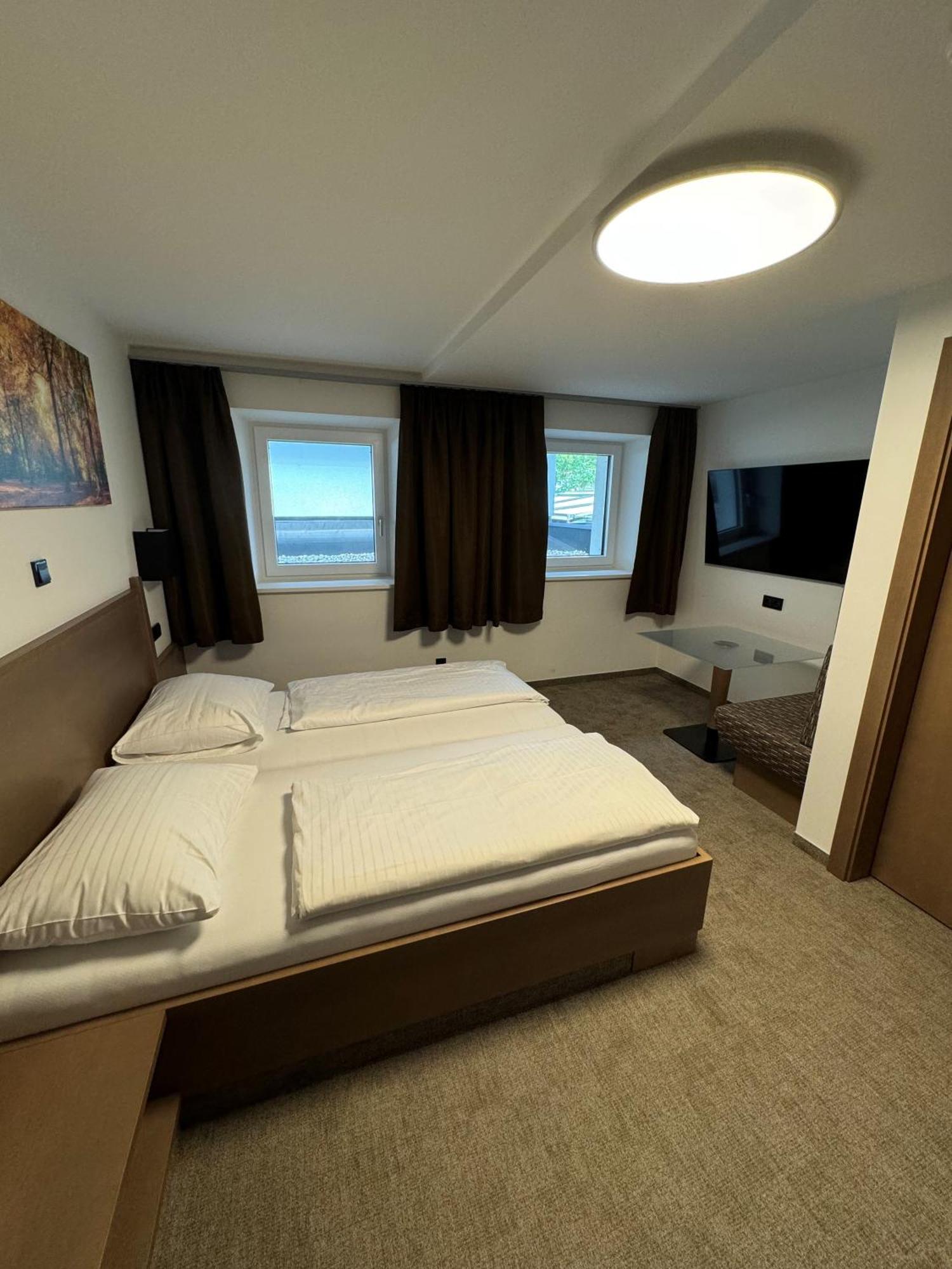 1A Landhotel Schicklberg Kremsmünster Εξωτερικό φωτογραφία